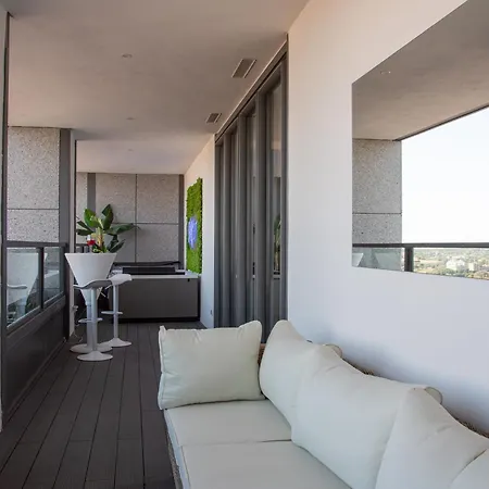 Sky27 Executive Luxury Terrace דירה